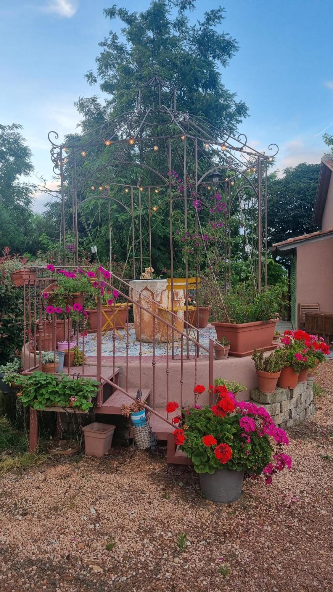 Appartamento Margherita Crespina Ngoại thất bức ảnh